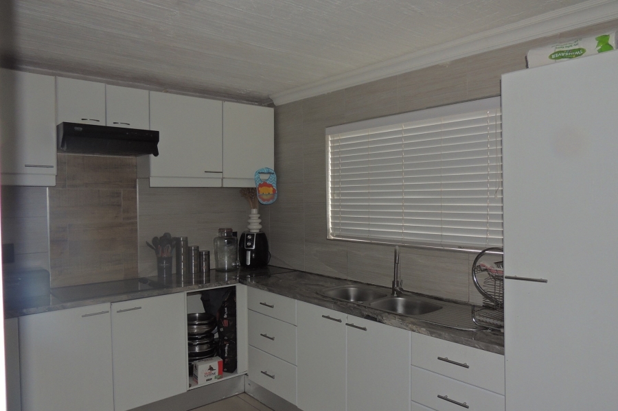 2 Bedroom Property for Sale in Woodlands Western Cape